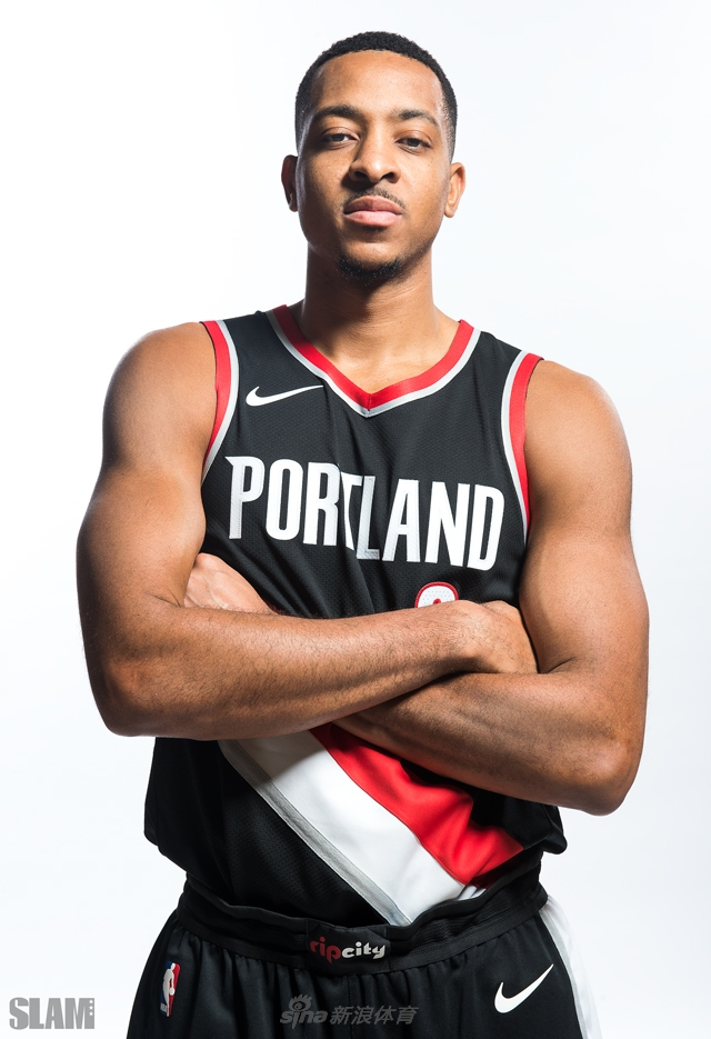 士气上大受 士气上大受