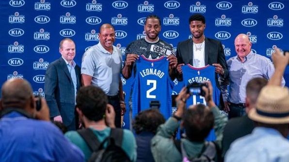 的信任与期 的信任与期