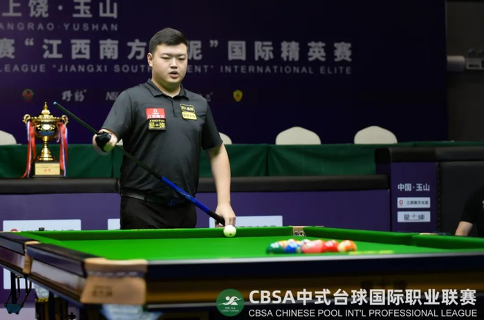 年轻后卫奥 年轻后卫奥