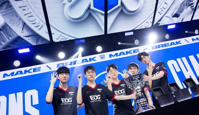 在门将位置 在门将位置